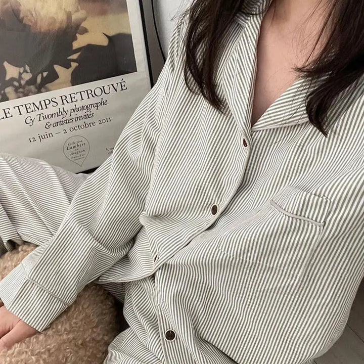 Leonie™ - Striped Elegance Pyjamas Set
