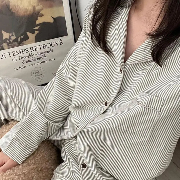 Leonie™ - Striped Elegance Pyjamas Set
